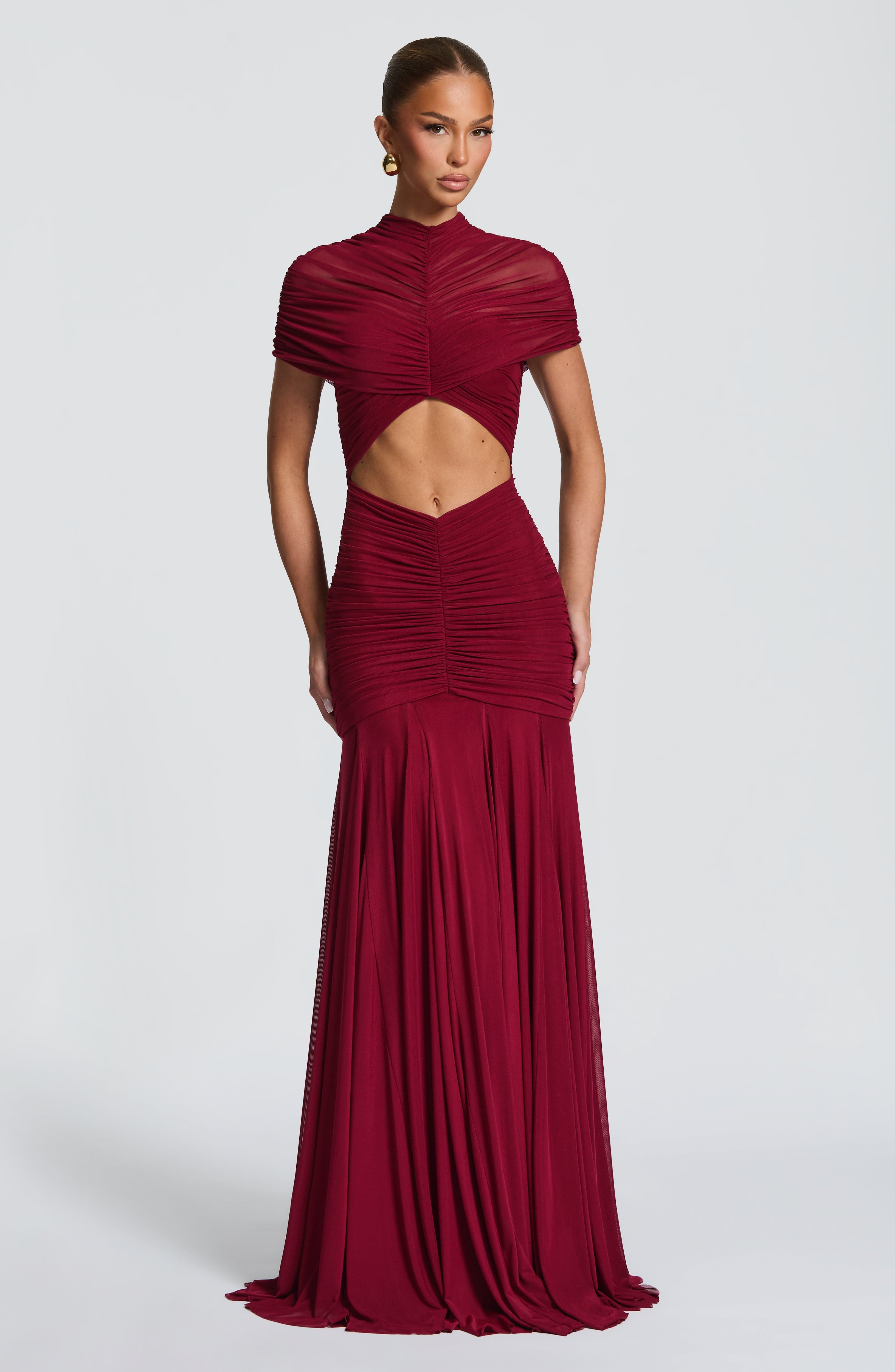 Jaya Valmont — Vestido Largo Borgoña | Edición Limitada Oscura