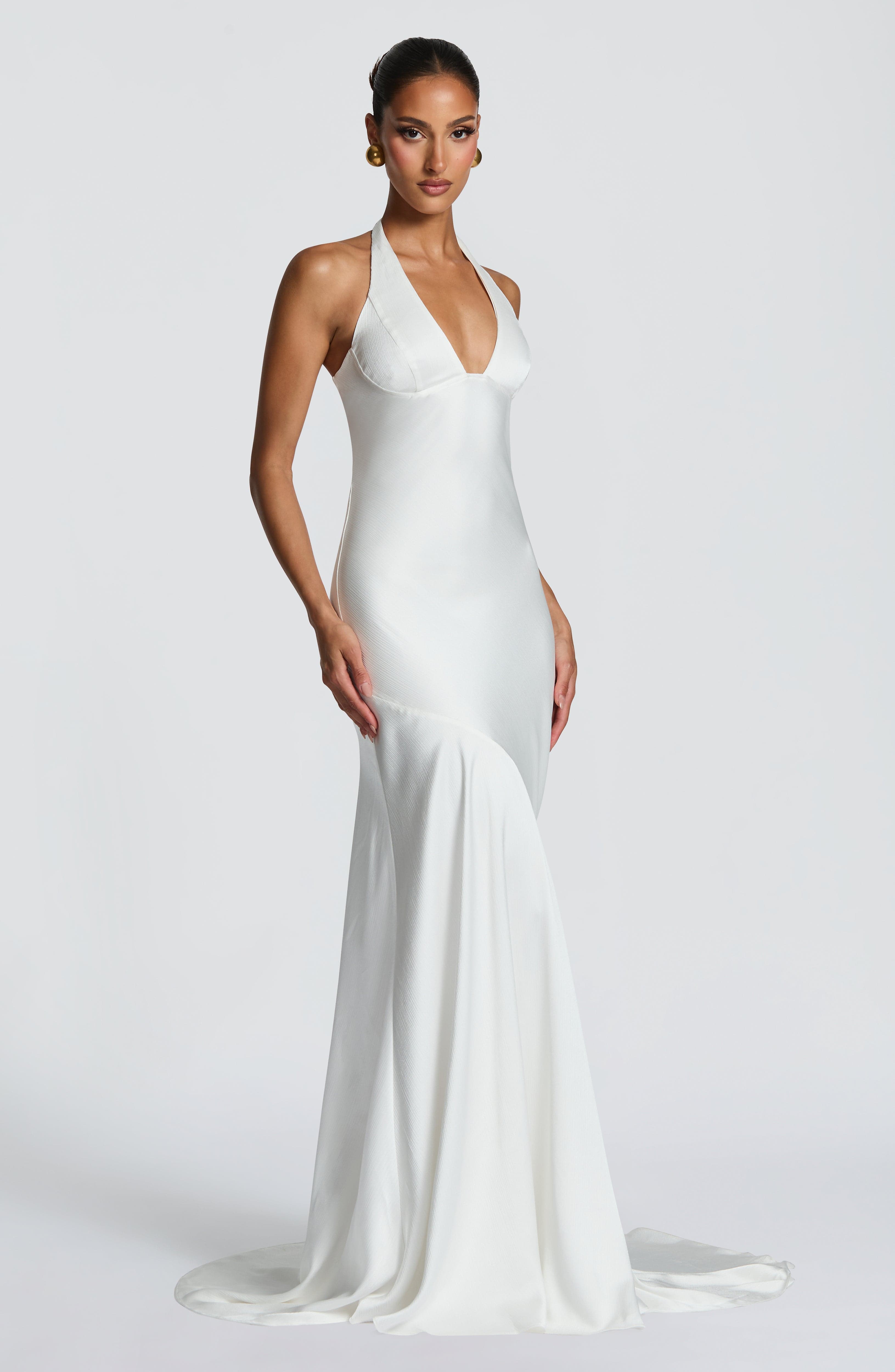 Kirsten Valmont — Vestido Marfil | Edición Limitada Atemporal