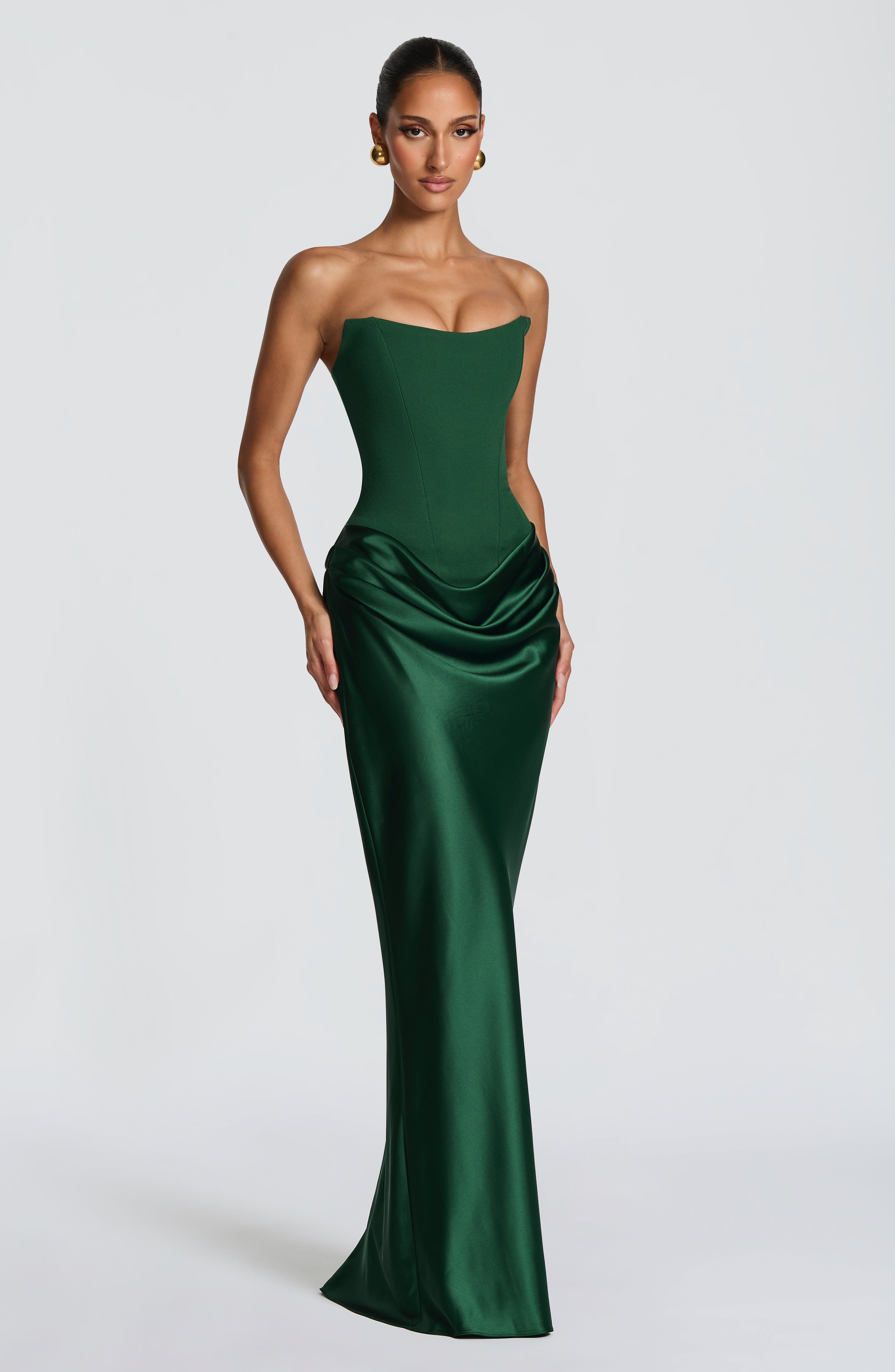 Maggie Valmont — Vestido Largo Esmeralda | Lujo en Verde Profundo