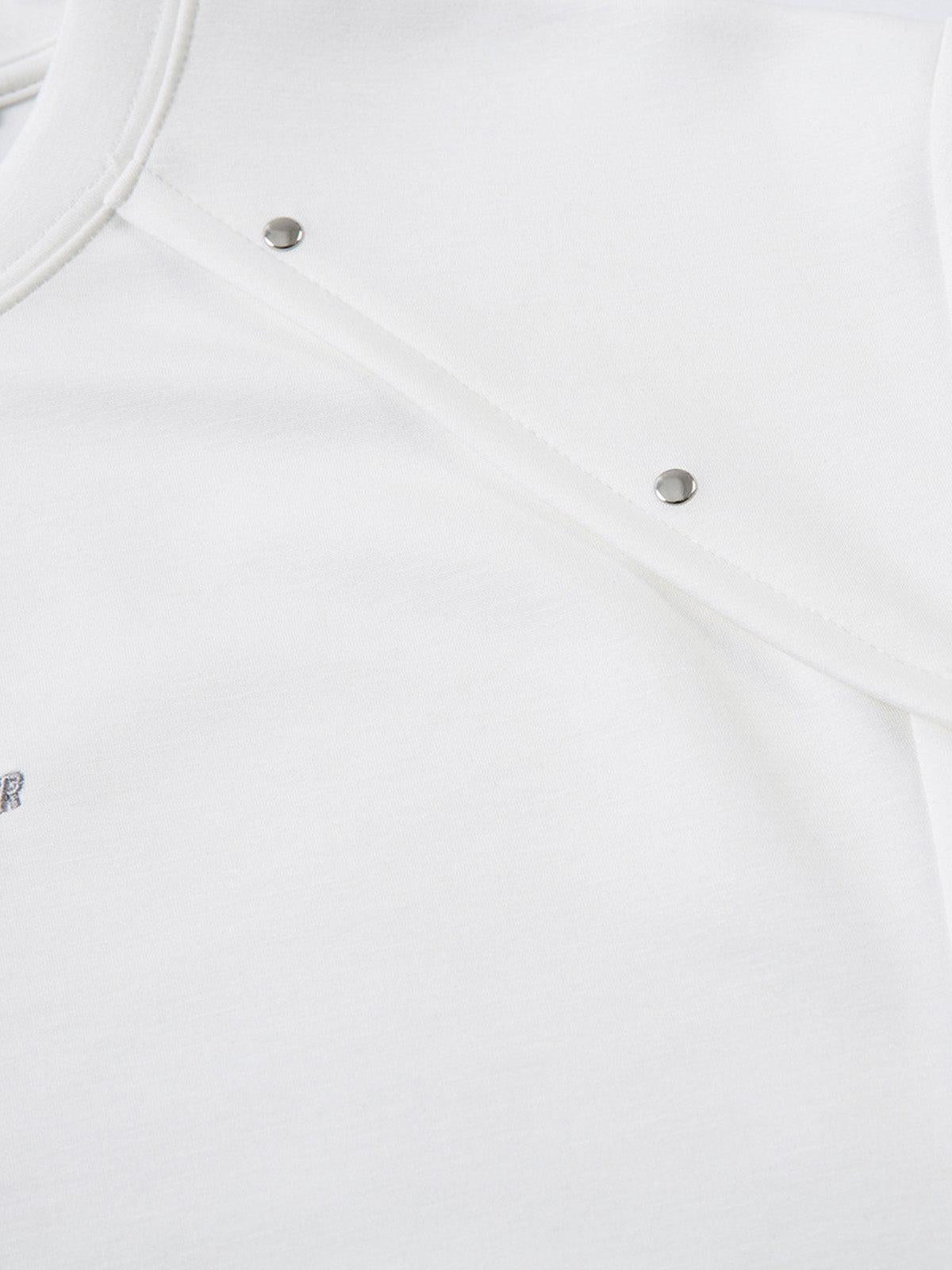 Camiseta Rivet Letter Valmont — Distinción urbana irresistible | Rojo