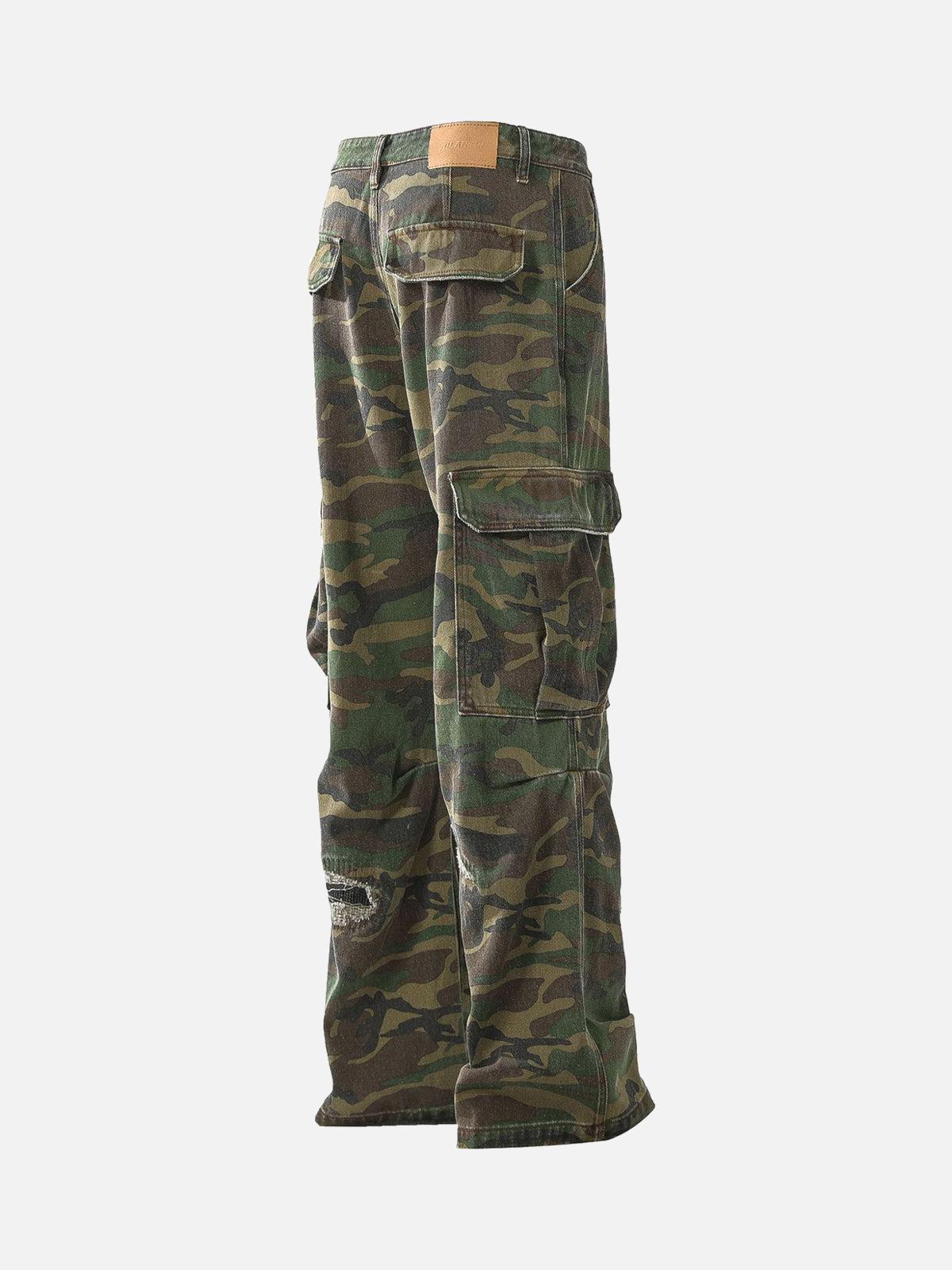 Pantalón Cargo Camo Flare Valmont — Distinción urbana irresistible | Rojo