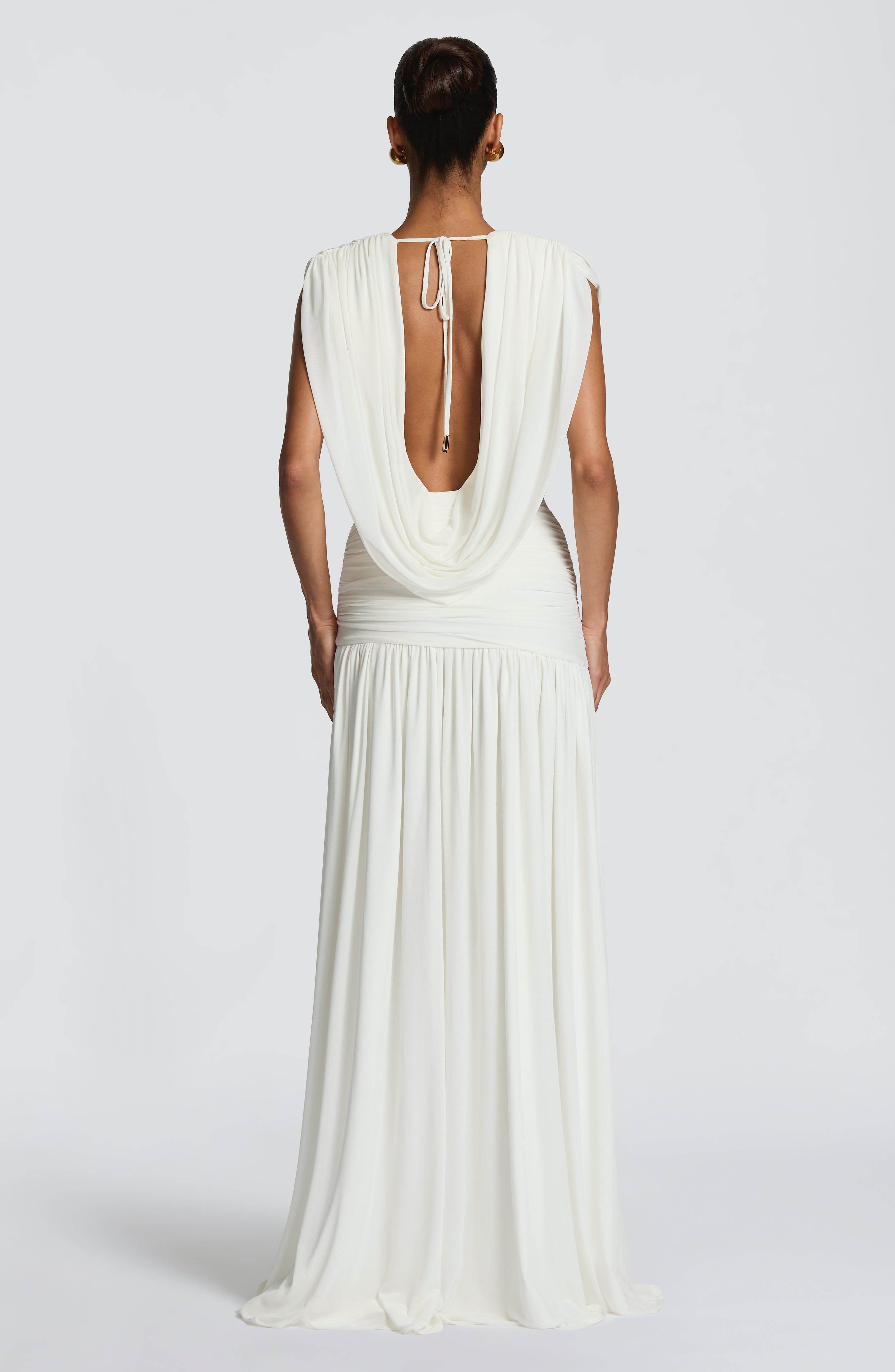 Romilly Valmont — Vestido Largo Marfil | Pureza Atemporal