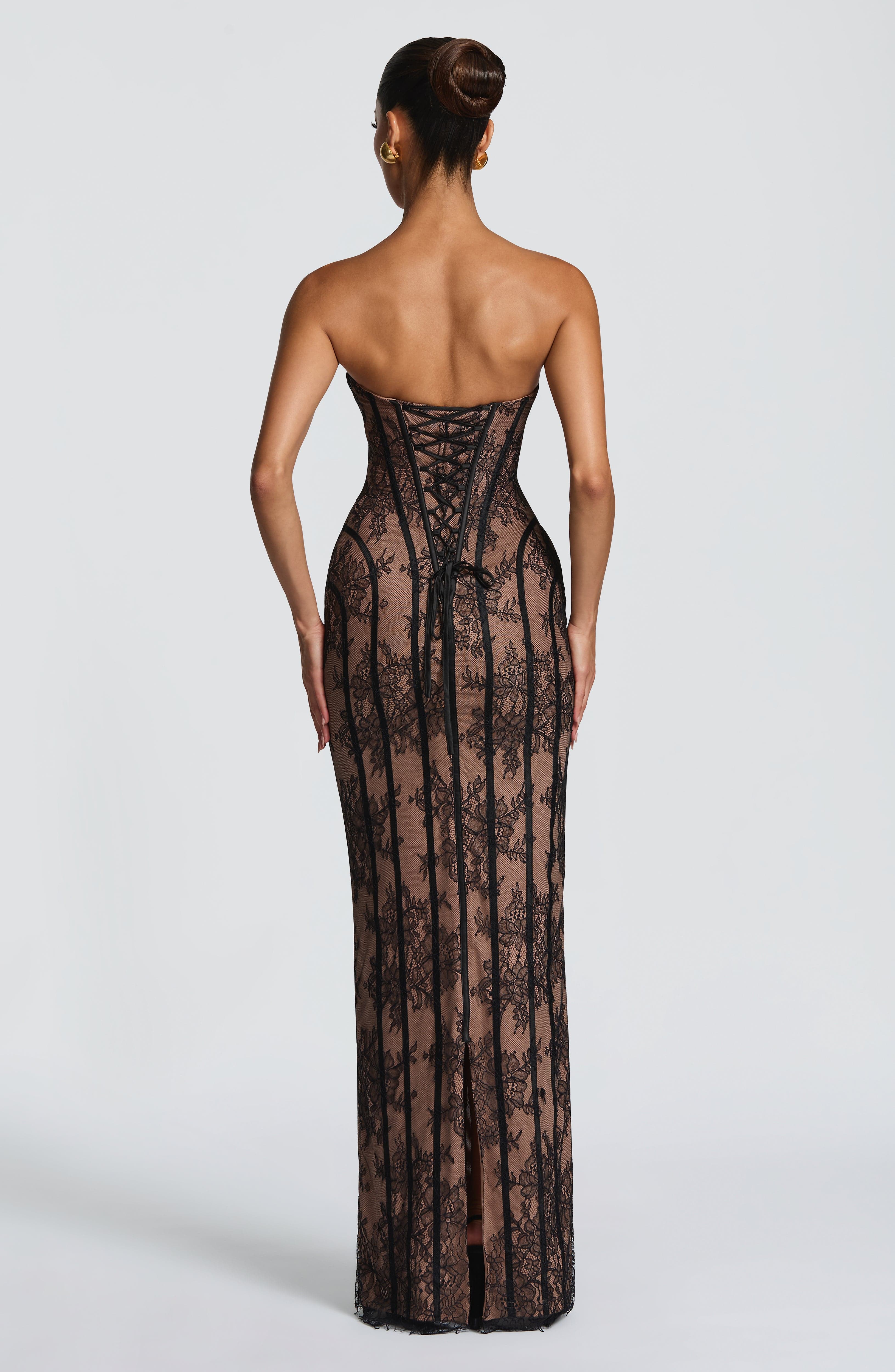 Sian Valmont — Vestido Maxi Negro | Edición Limitada Atemporal