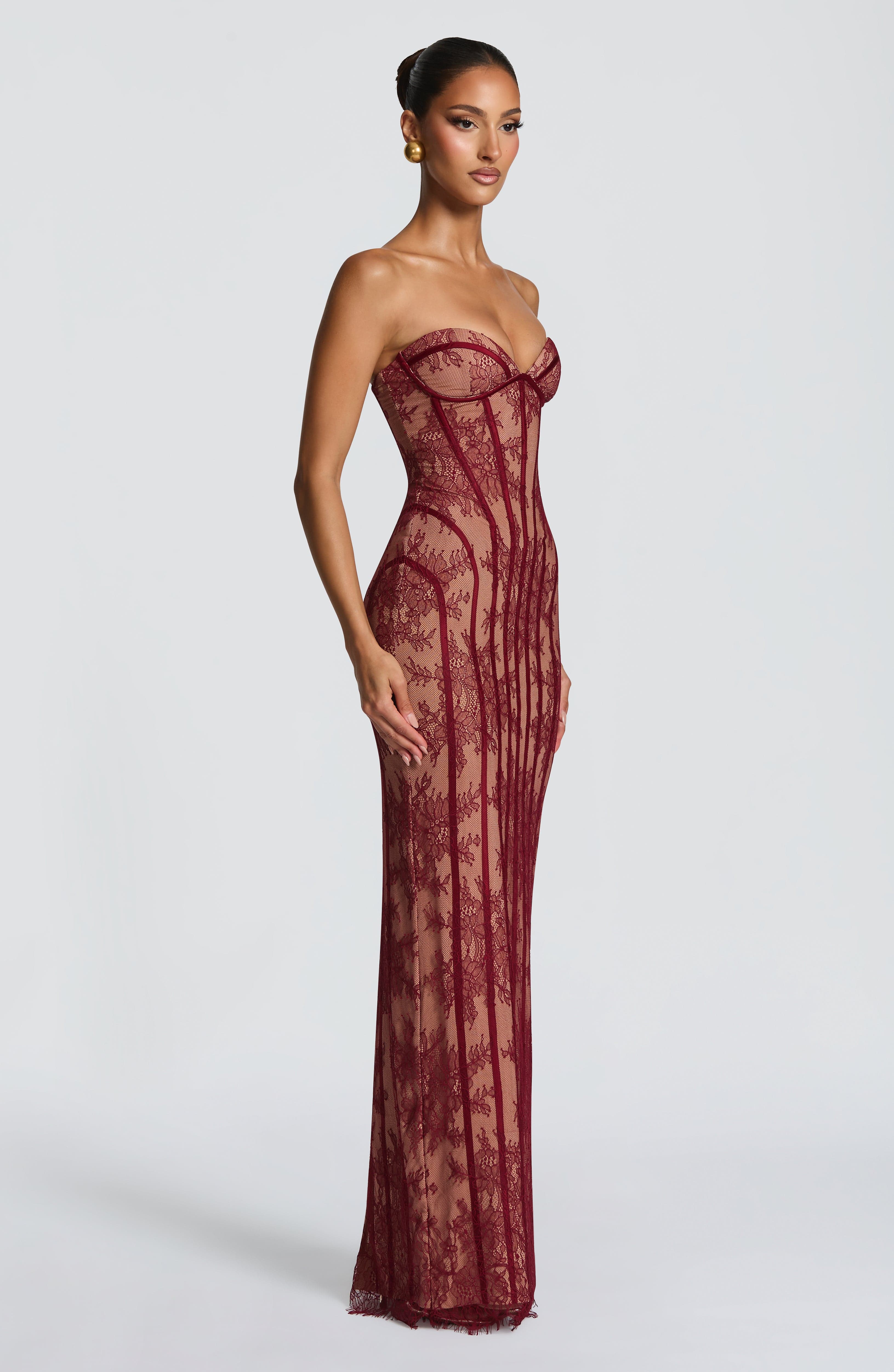 Sian Valmont — Vestido Maxi Borgoña | Edición Limitada Premium