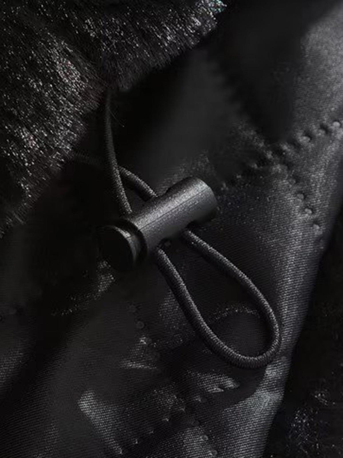 Chaqueta Fleece Letter Valmont — Distinción urbana irresistible | Rojo