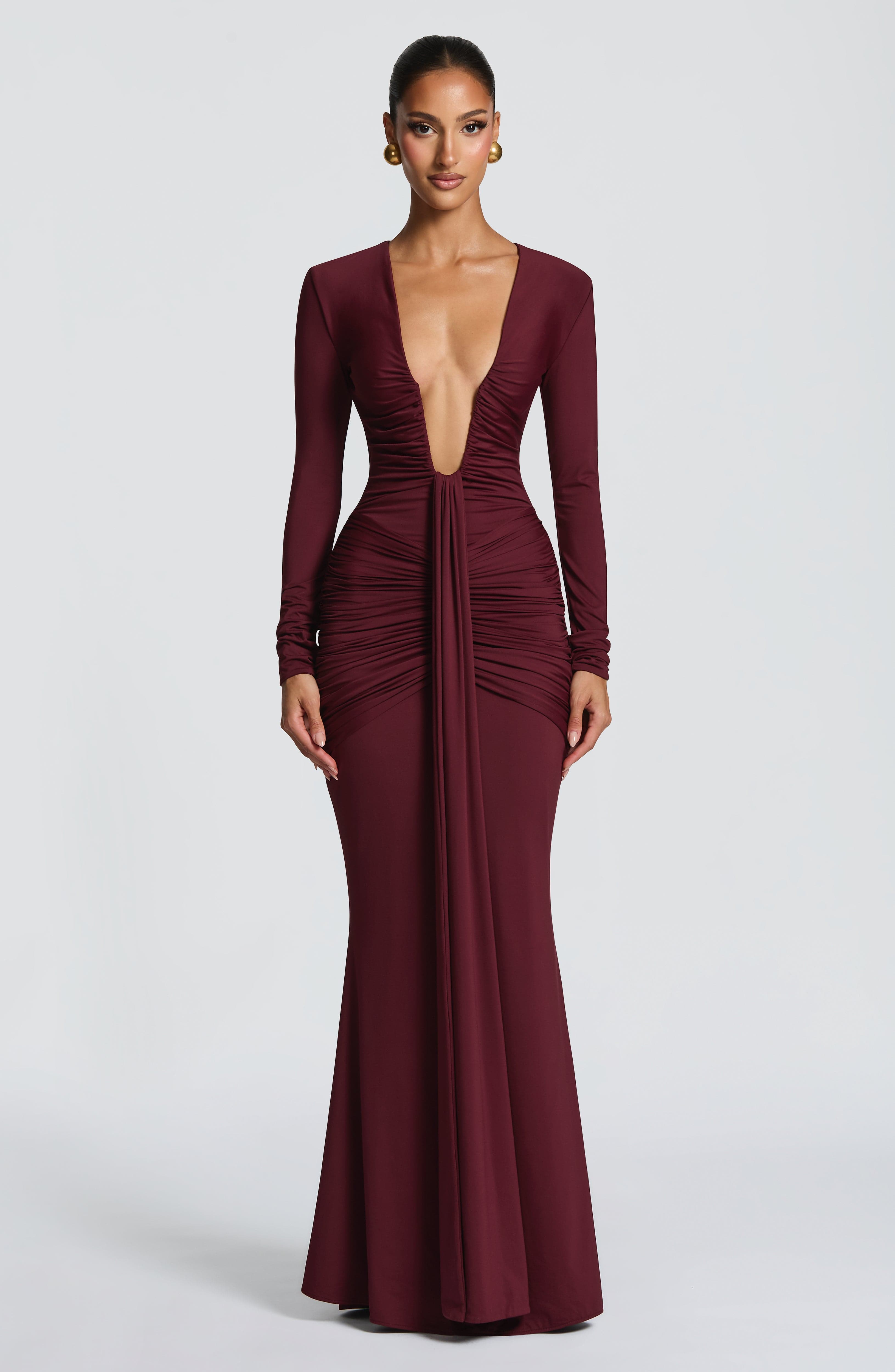 Tara Valmont — Vestido Largo Lacado Cereza | Edición Limitada