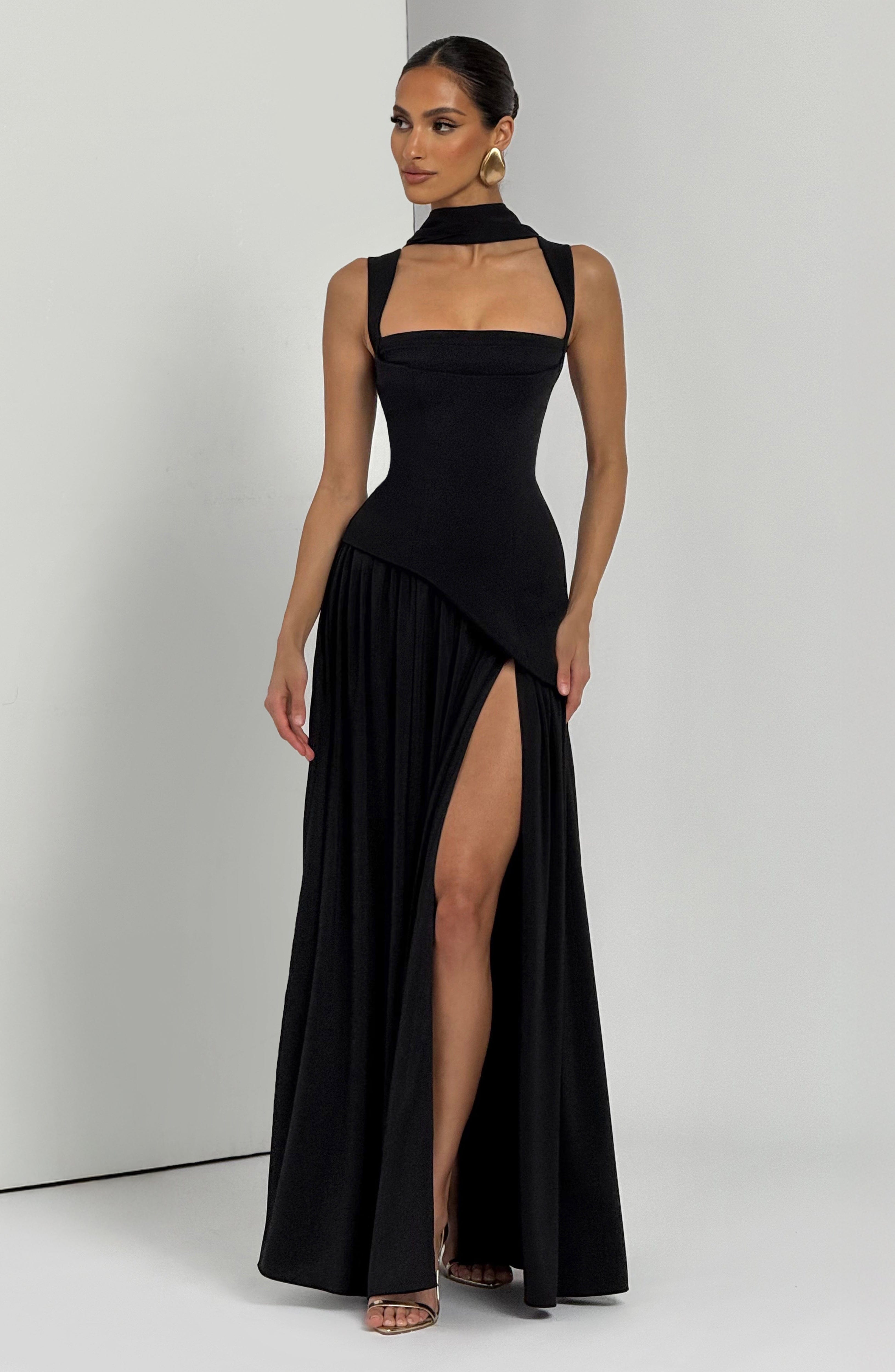 Vestido Tullulah Valmont — Maxi Largo | Negro, Oliva, Ciruela y Cereza