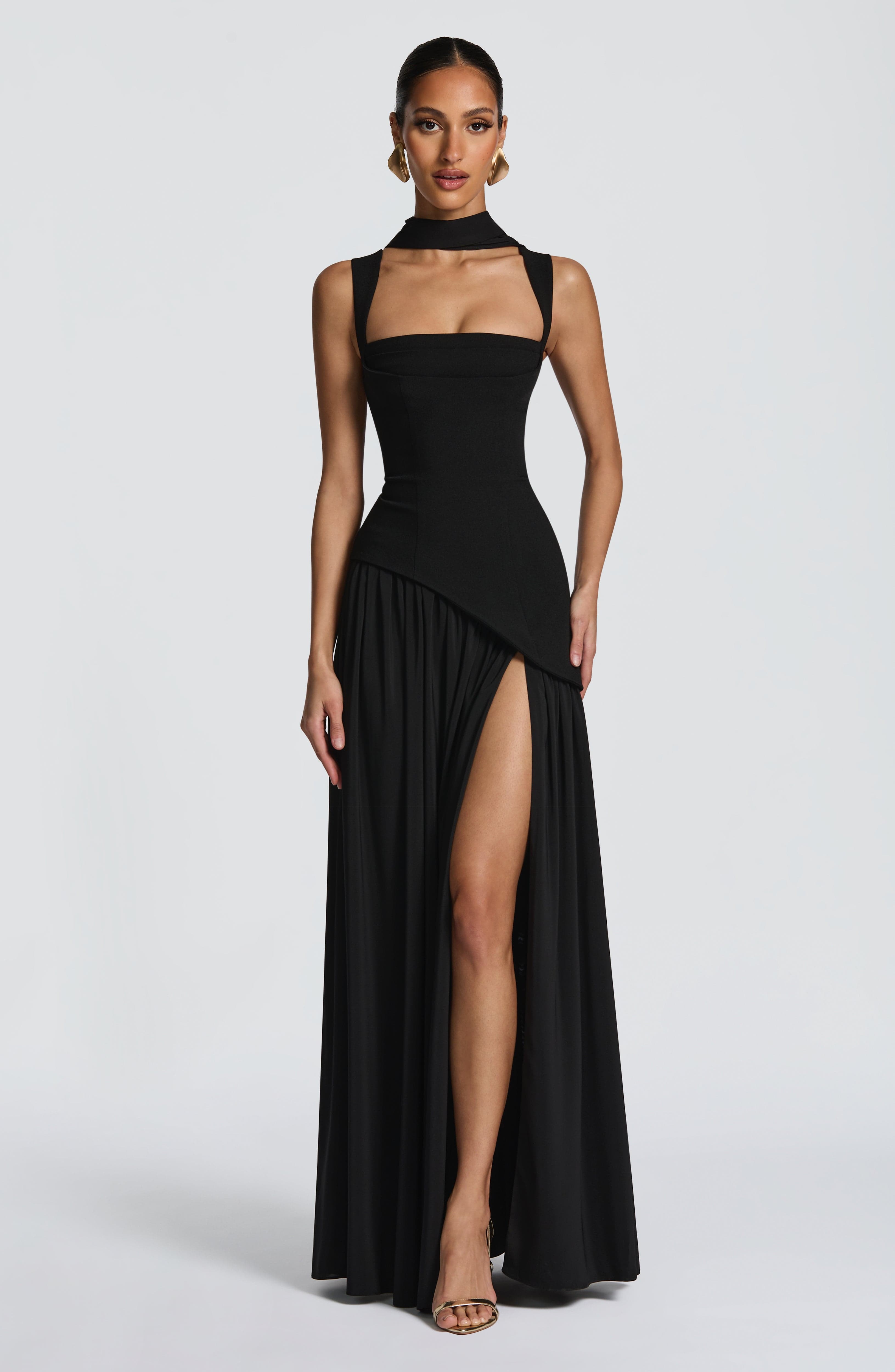 Vestido Tullulah Valmont — Maxi Largo | Negro, Oliva, Ciruela y Cereza
