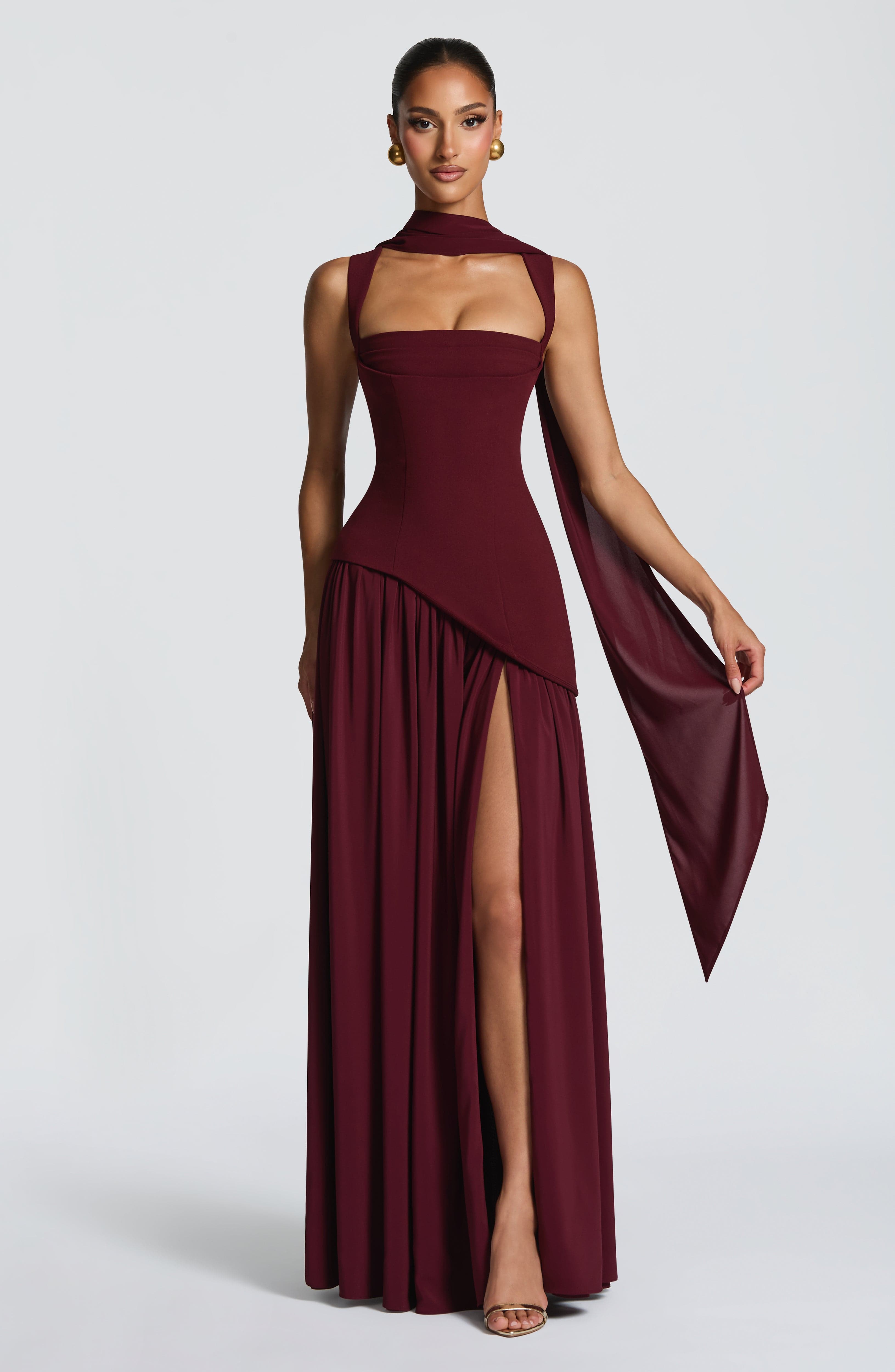 Vestido Tullulah Valmont — Maxi Largo | Negro, Oliva, Ciruela y Cereza