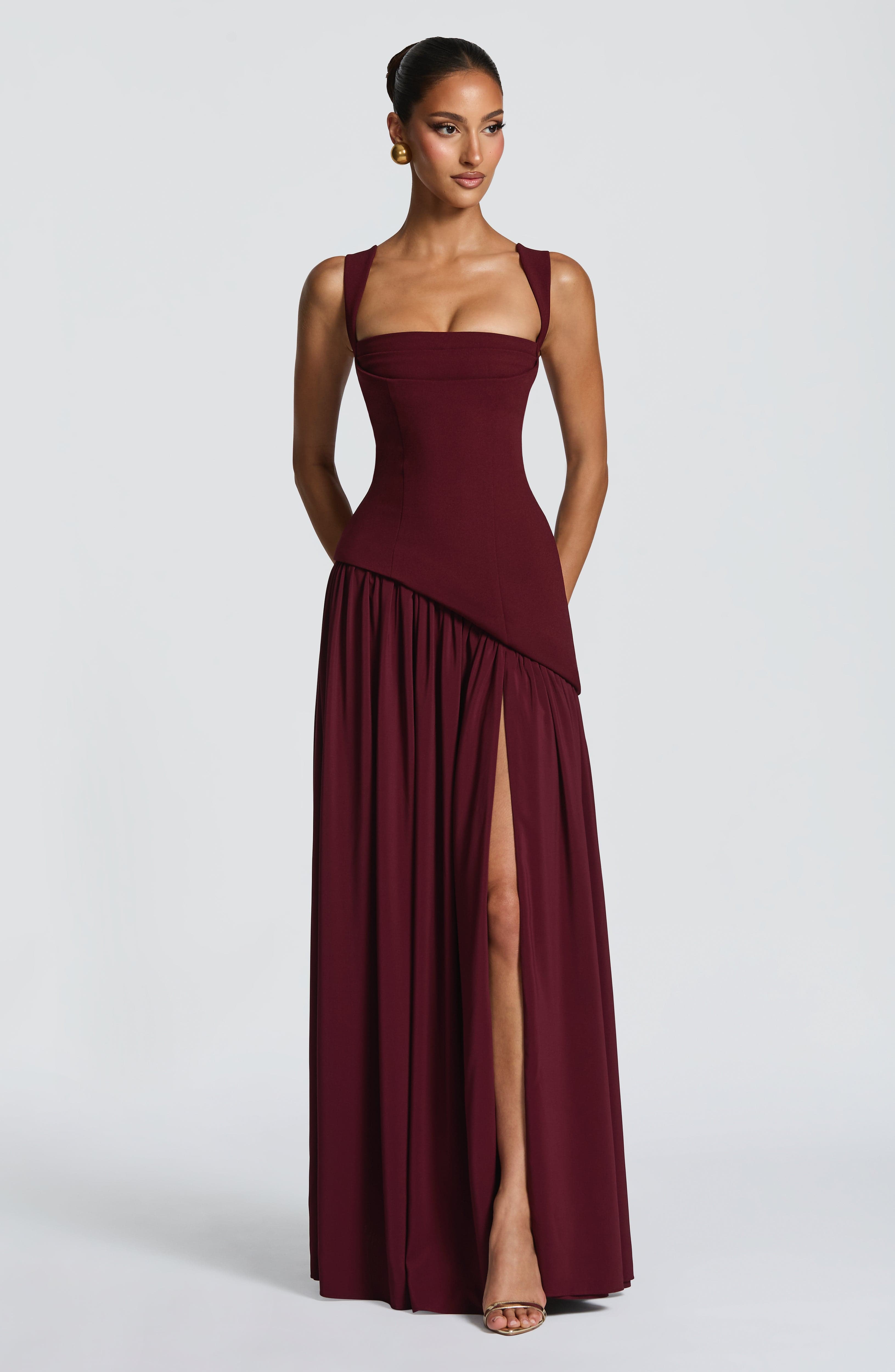 Vestido Tullulah Valmont — Maxi Largo | Negro, Oliva, Ciruela y Cereza