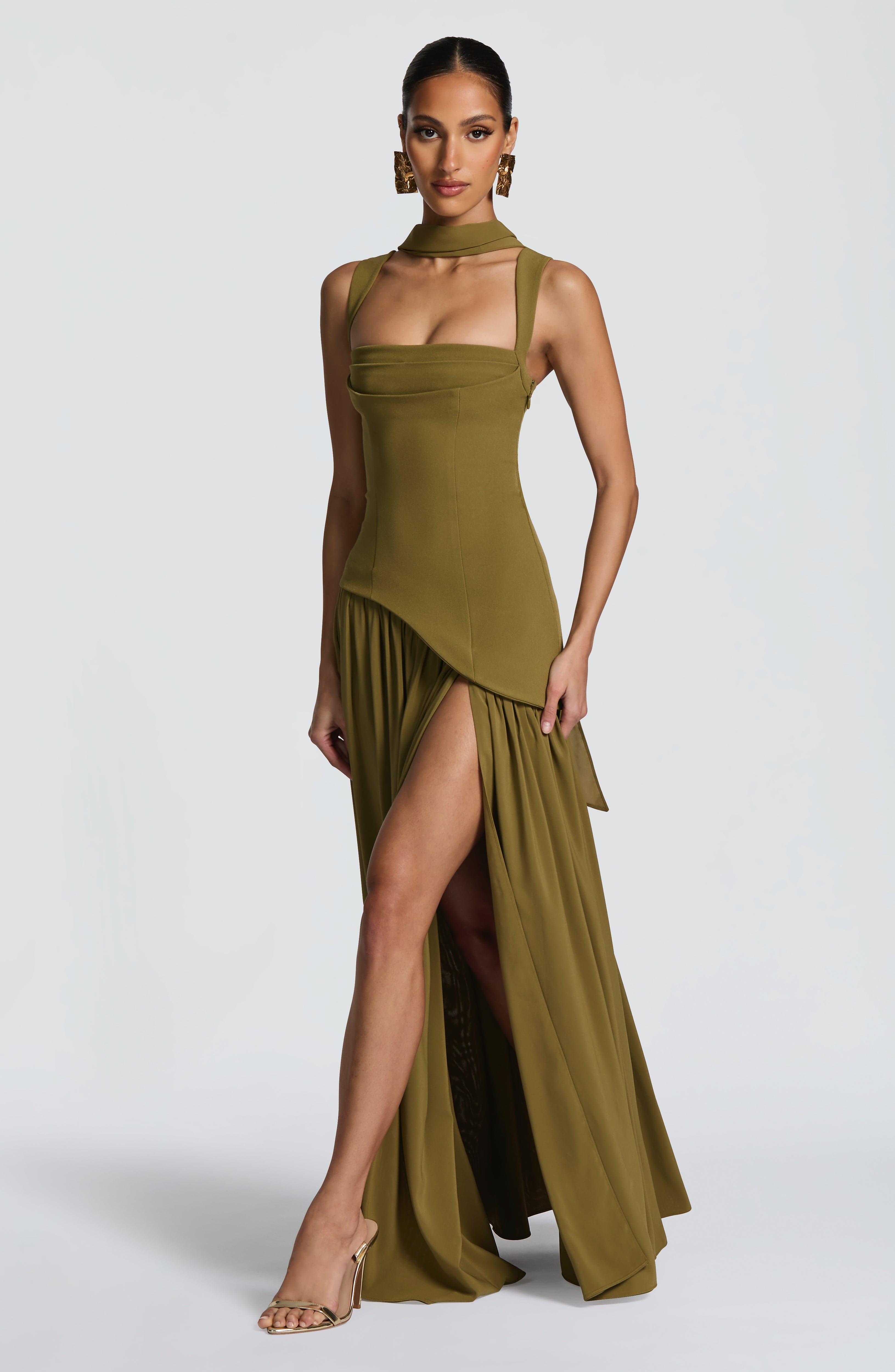 Vestido Tullulah Valmont — Maxi Largo | Negro, Oliva, Ciruela y Cereza