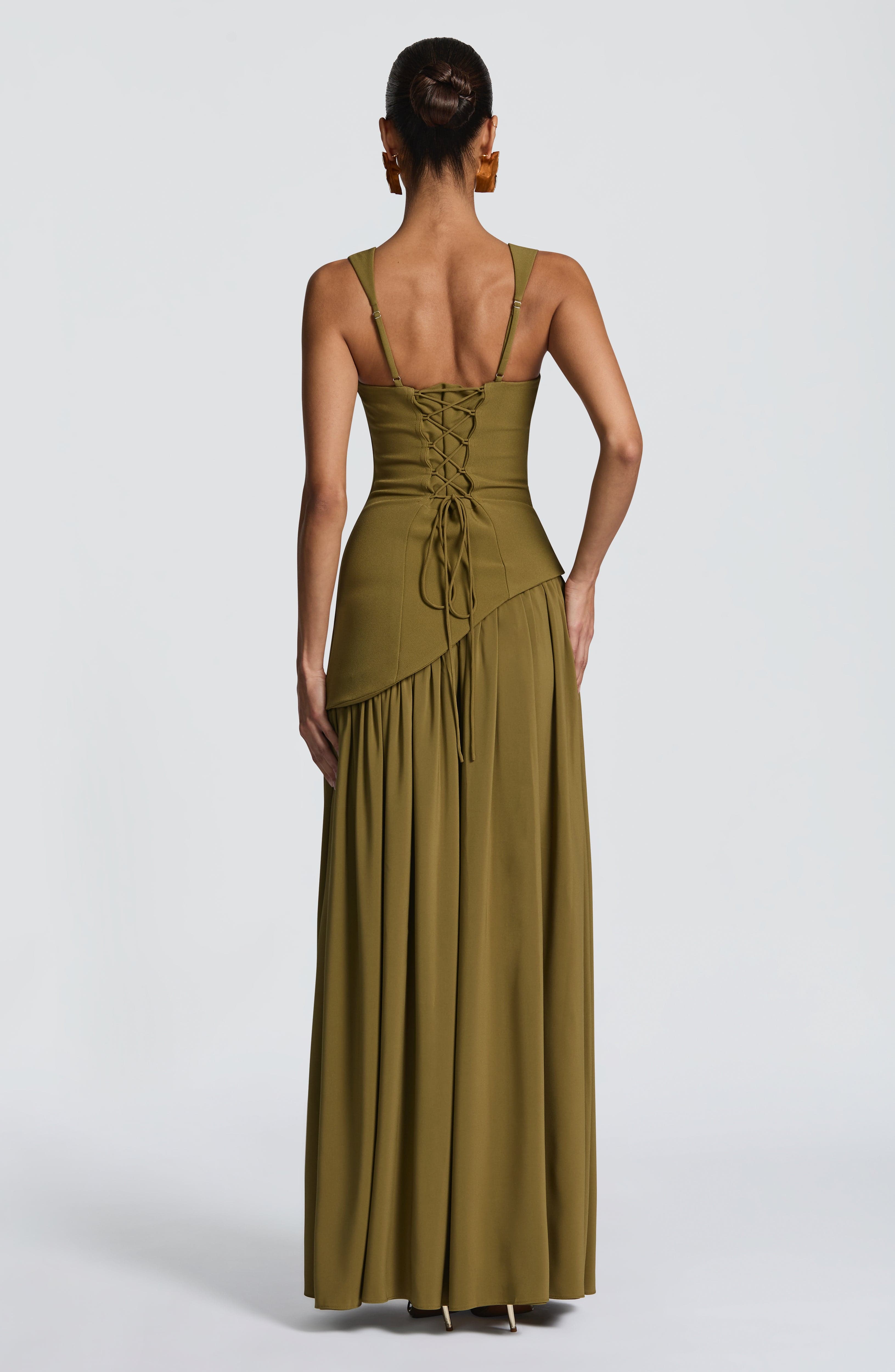 Vestido Tullulah Valmont — Maxi Largo | Negro, Oliva, Ciruela y Cereza