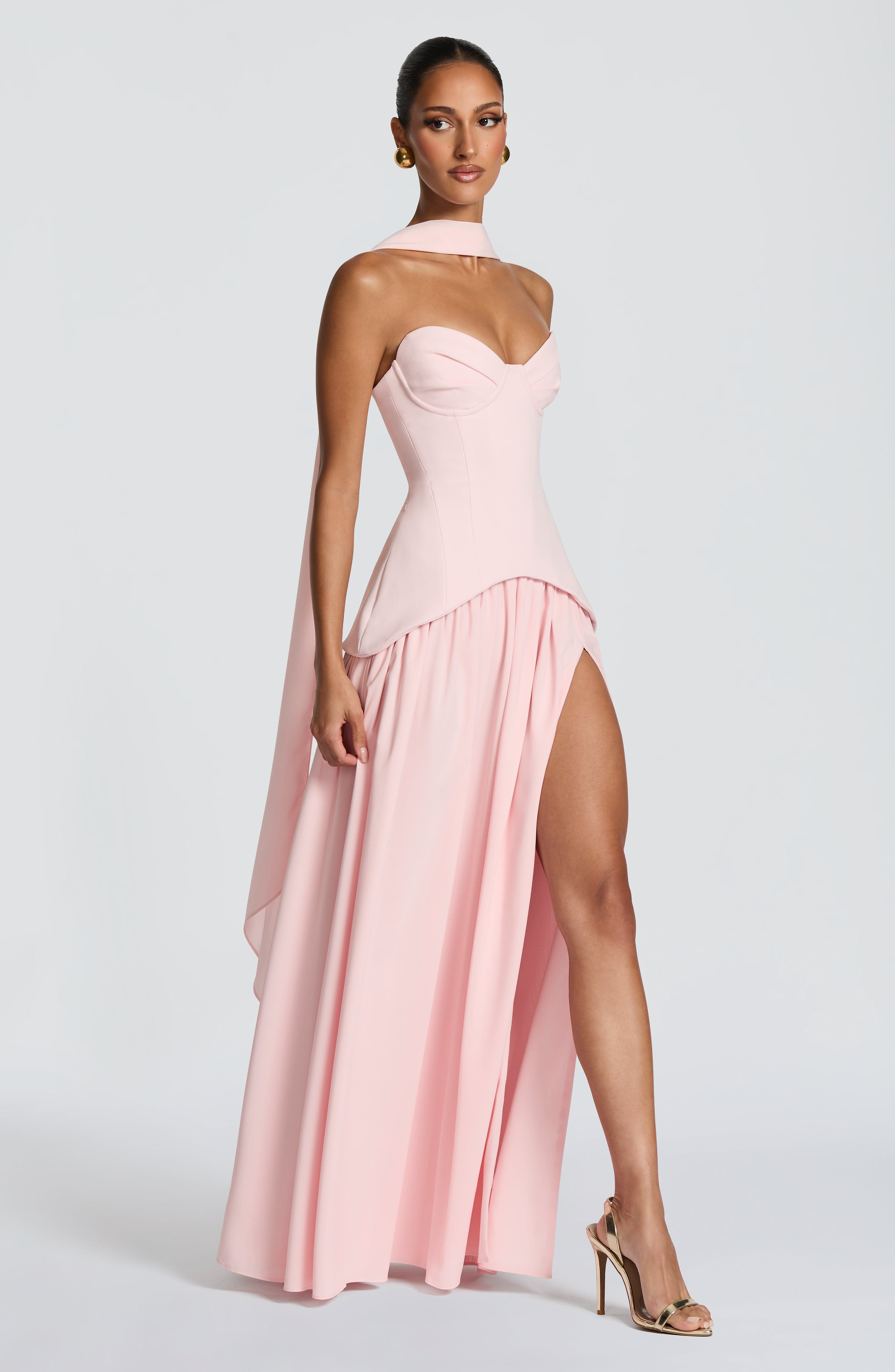 Vietta Valmont — Vestido Largo Rubor | Delicadeza Etérea