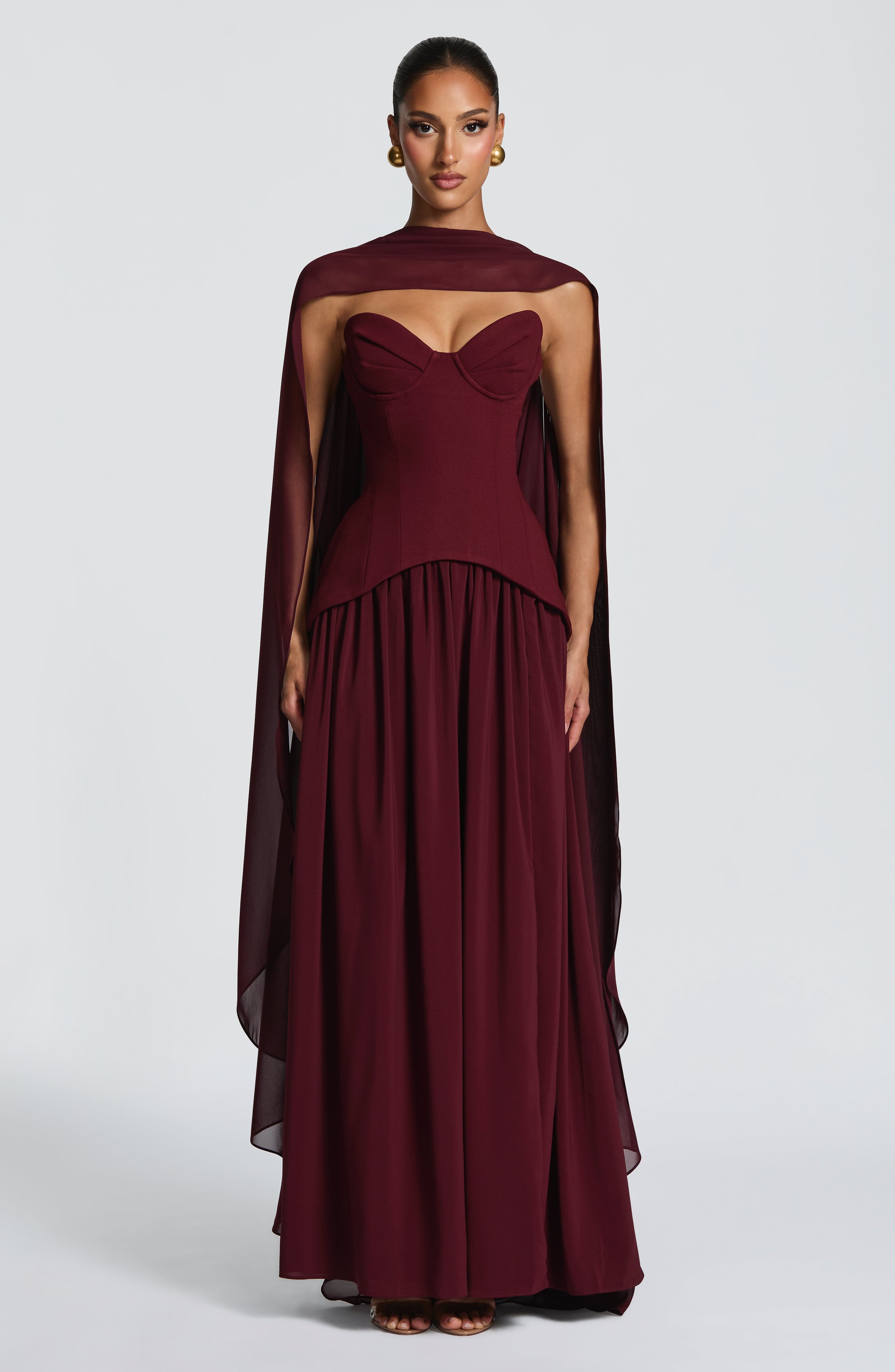 Vietta Valmont — Vestido Largo Lacado Cereza | Edición Limitada